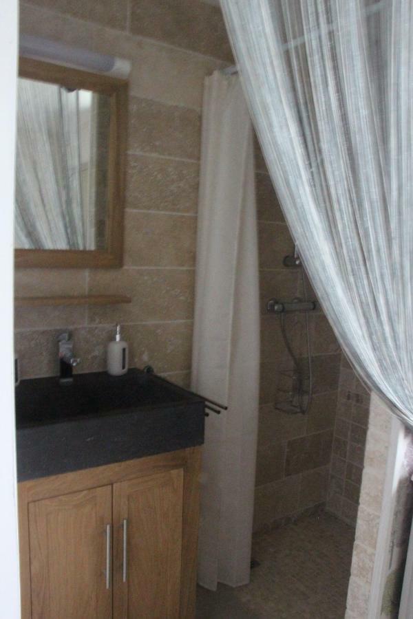 Chambres Aux Bonnes Herbes Bais  Zewnętrze zdjęcie